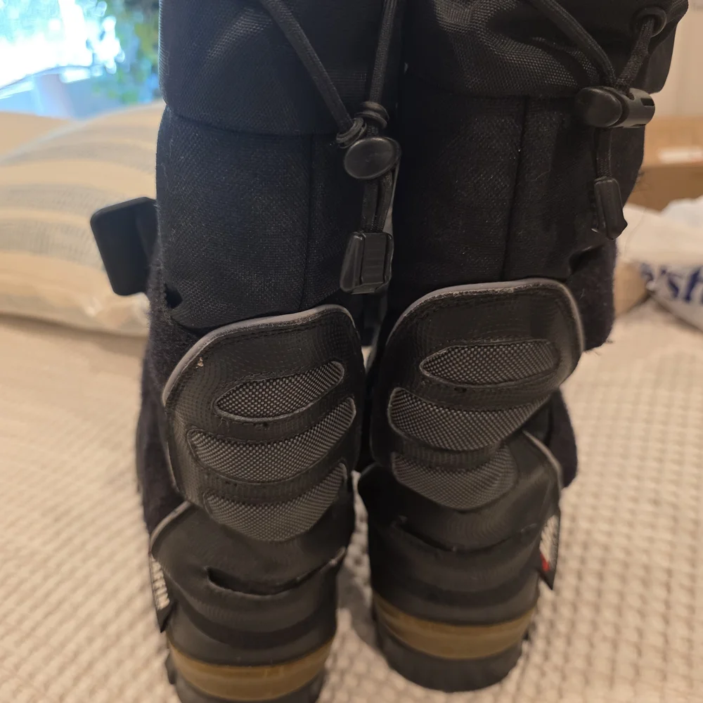 Baffin Kids Black Winter Boots - Insulated Snow Boot